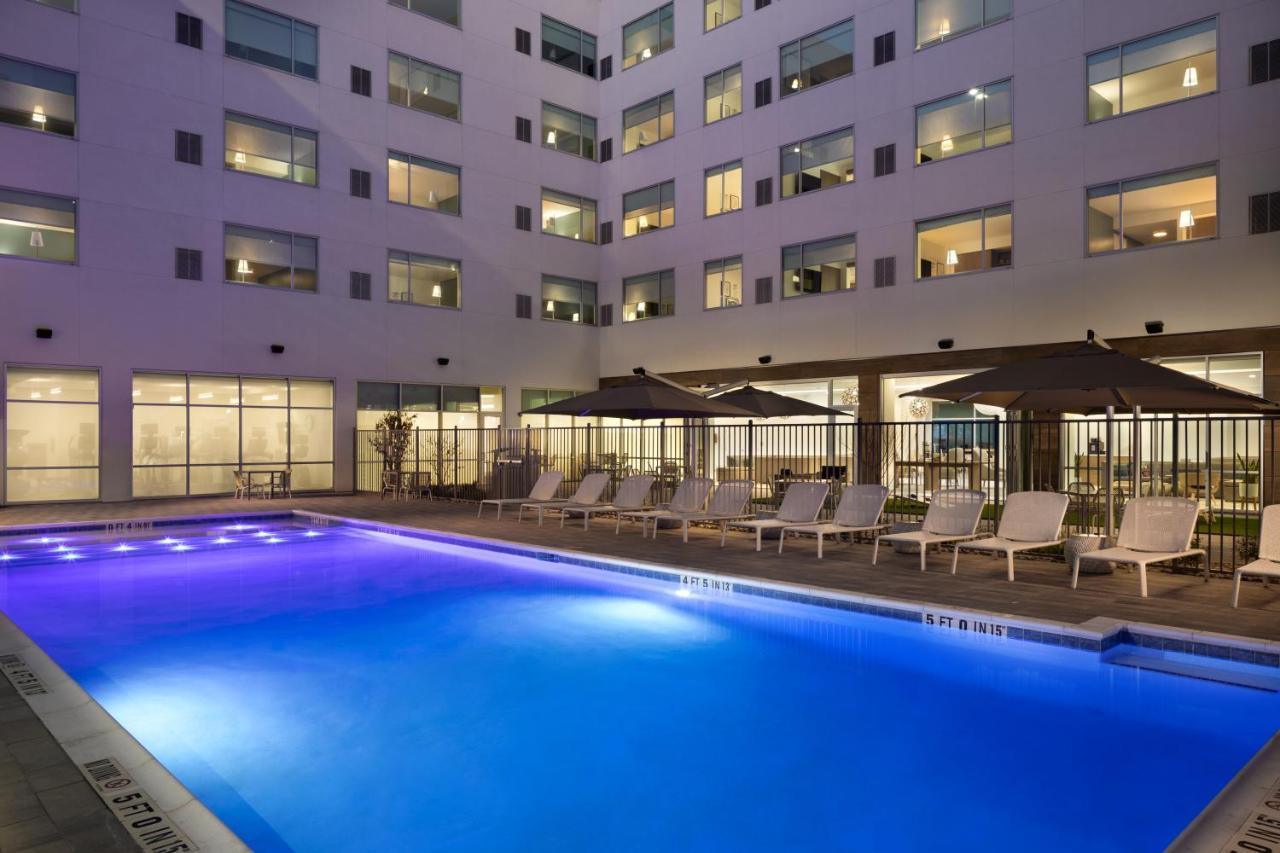 Element Austin At The Domain Hotel Bagian luar foto