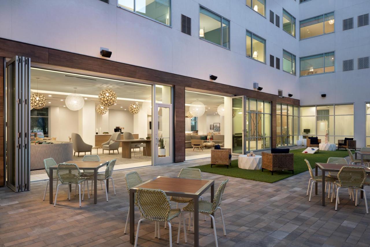 Element Austin At The Domain Hotel Bagian luar foto