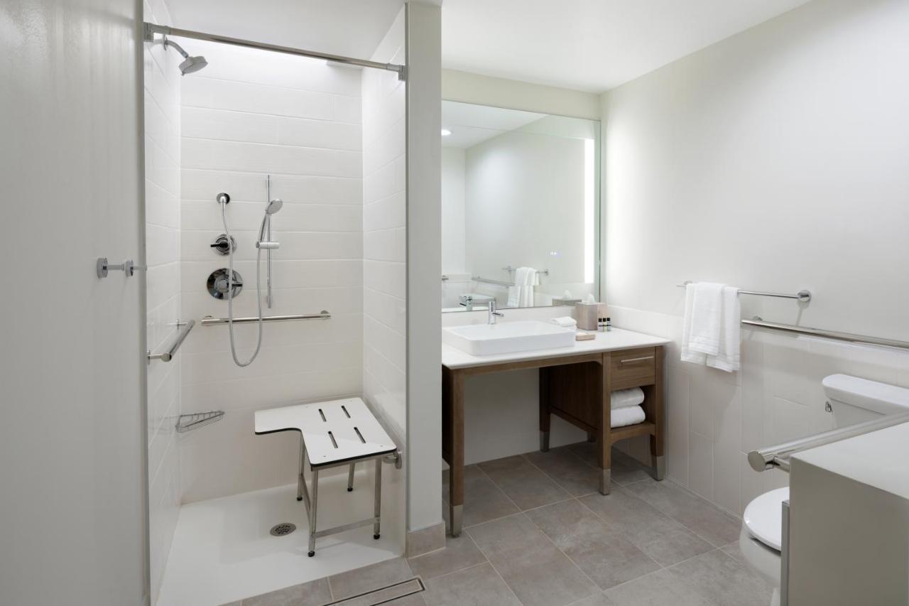 Element Austin At The Domain Hotel Bagian luar foto