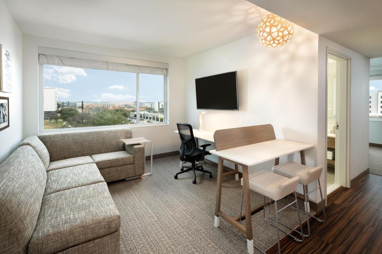 Element Austin At The Domain Hotel Bagian luar foto