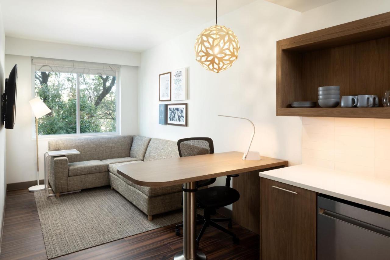 Element Austin At The Domain Hotel Bagian luar foto